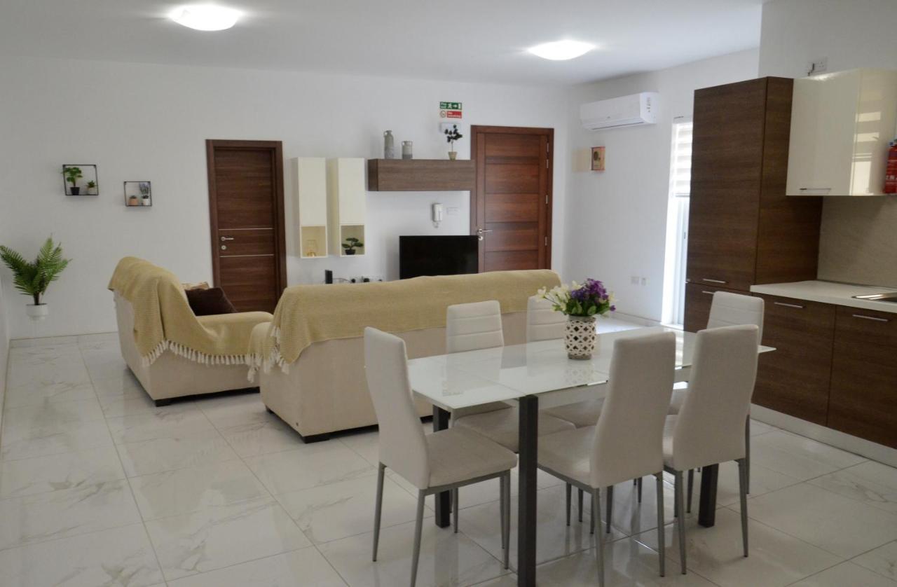 Lorenza Letting Apartment Marsaxlokk Exterior foto